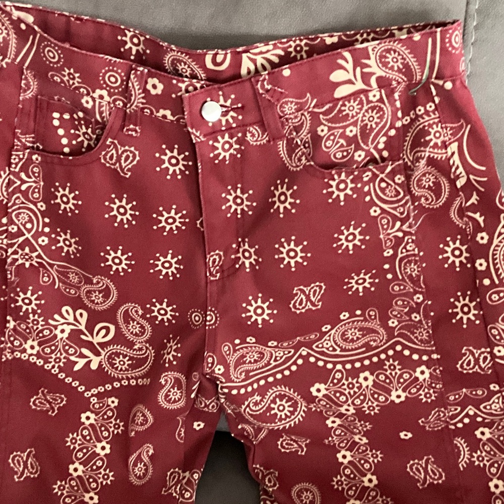 Boho Paisley Ankle Jeans - Burgundy/red